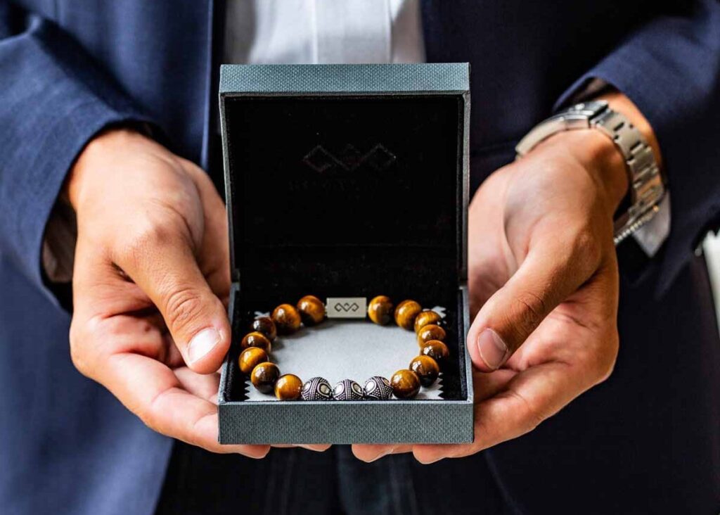 Top 6 Tips for Buying Men’s beaded Bracelets
