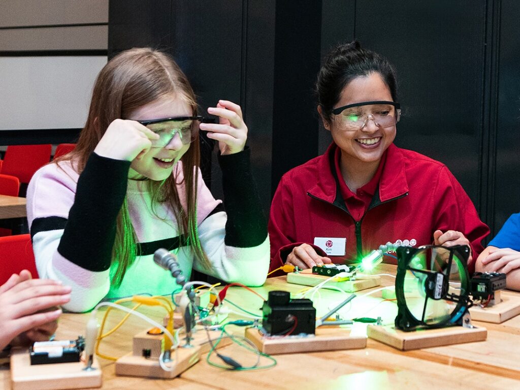 Why Bukit Timah Students Need More Than School Tutorials for Electric Fields and Current Electricity